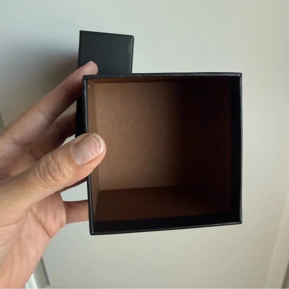 Authentic New COACH Watch Gift Box w/Pillow - Picture 6 of 6